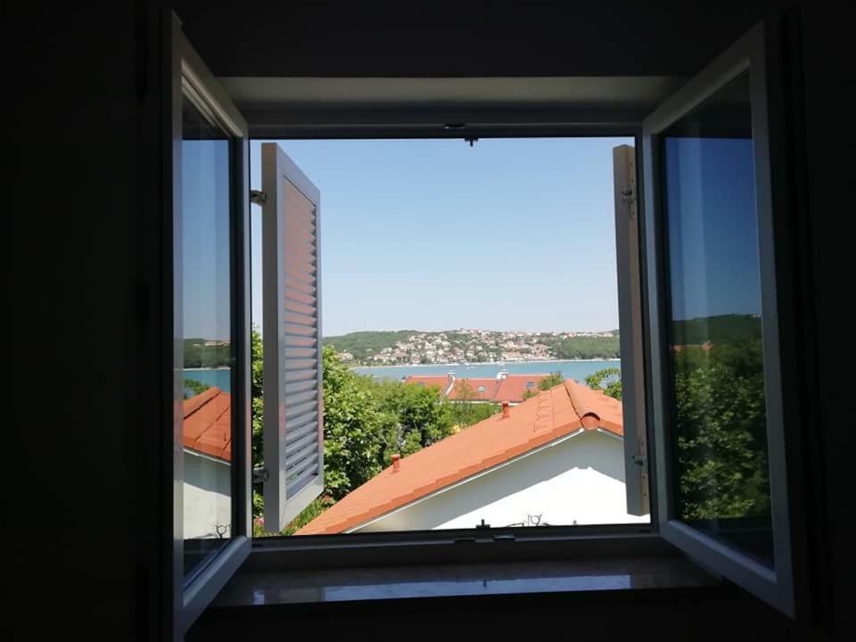 Apartment Sun & Sea Đảo Krk Ngoại thất bức ảnh